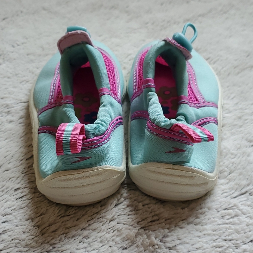 Girls Speedo water shoes sandals size large 9/10 - Picture 3 of 6